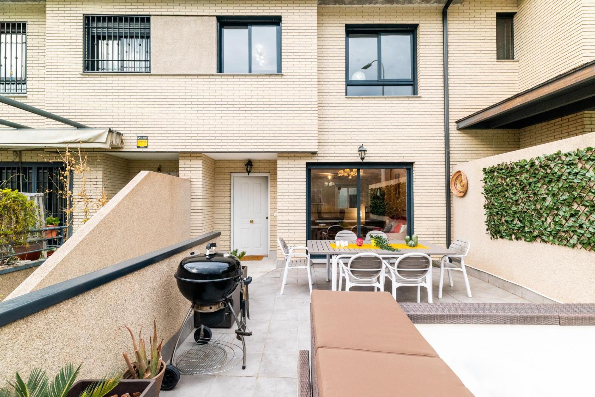 Apartament El Generalife Cerca Centro Y Sierra Nevada Con Piscina Y Barbacoa Y Parking Gratis Grenada Zewnętrze zdjęcie